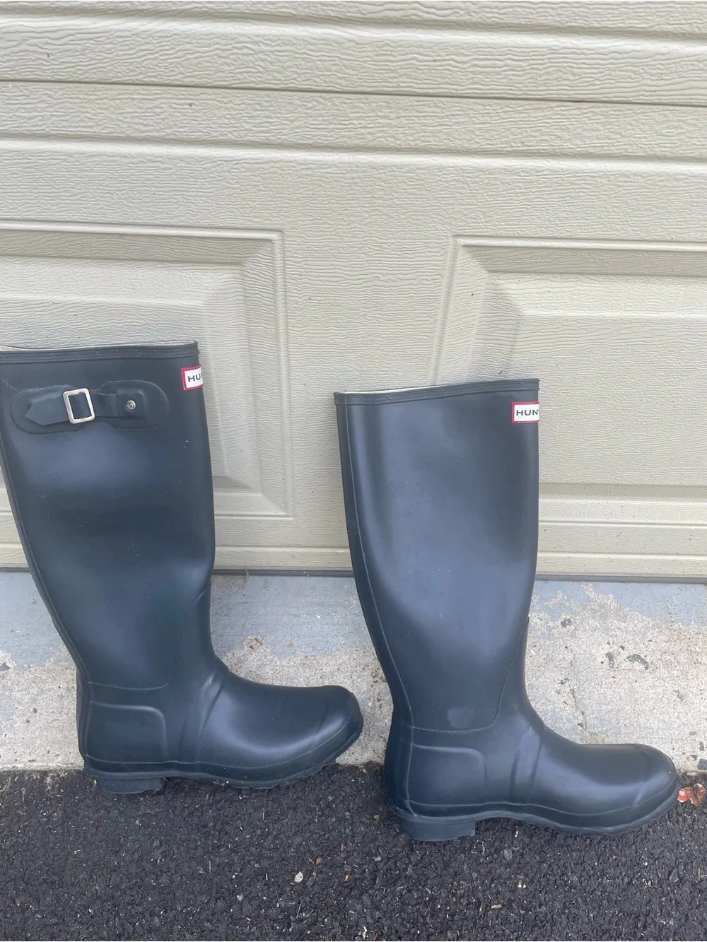 Hunter Black Gloss Tall Rain Boots
